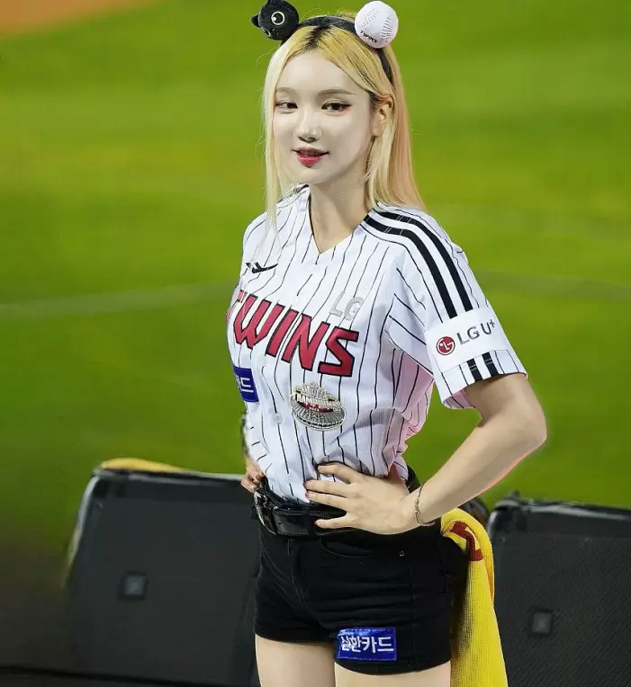 차영현 이진 LG 치어리더