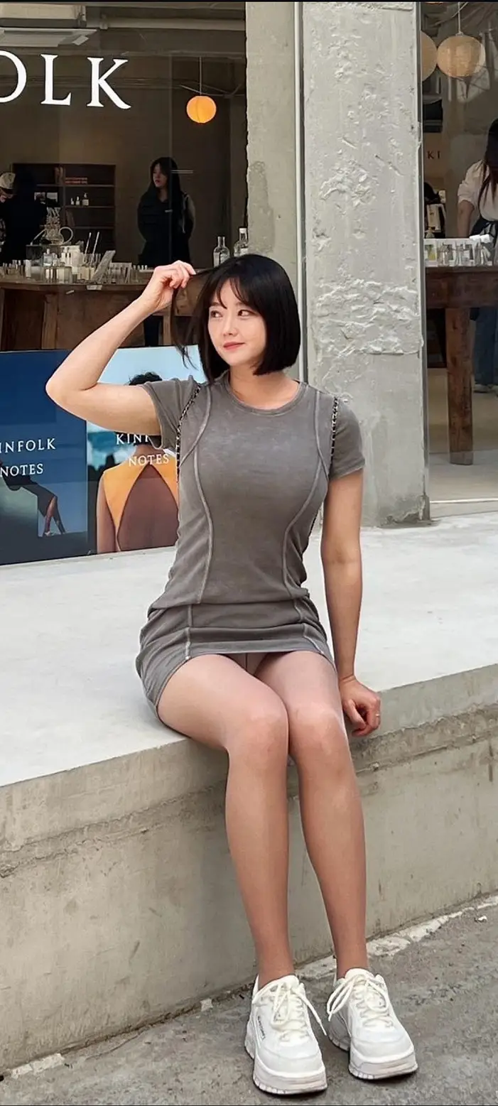 슬쩍 보여주는