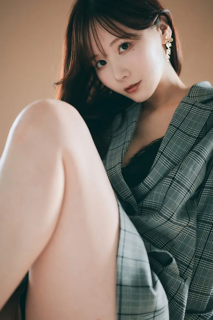 켄켄,디지털 사진집 「BLACK LADY」 (1)