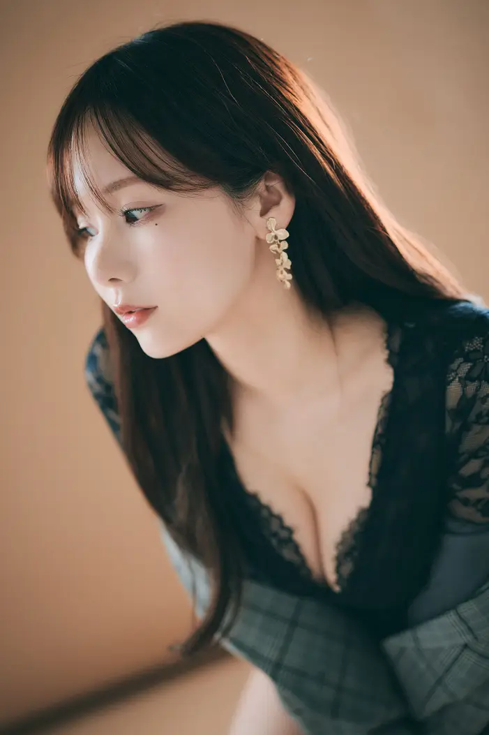 켄켄,디지털 사진집 「BLACK LADY」 (1)
