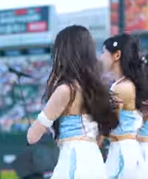  아웃송~ 부산 바캉스~ 윤채원 치어리더 직캠